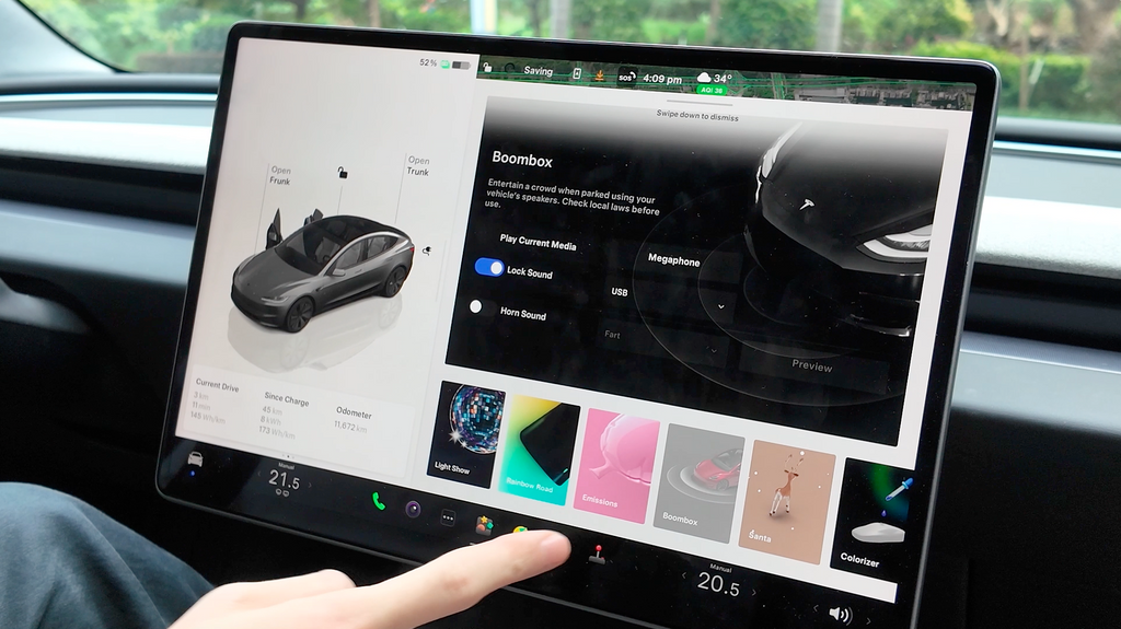 Think You Can't Change the Tesla Lock Sound? You're Wrong. This USB Trick is a Game-Changer