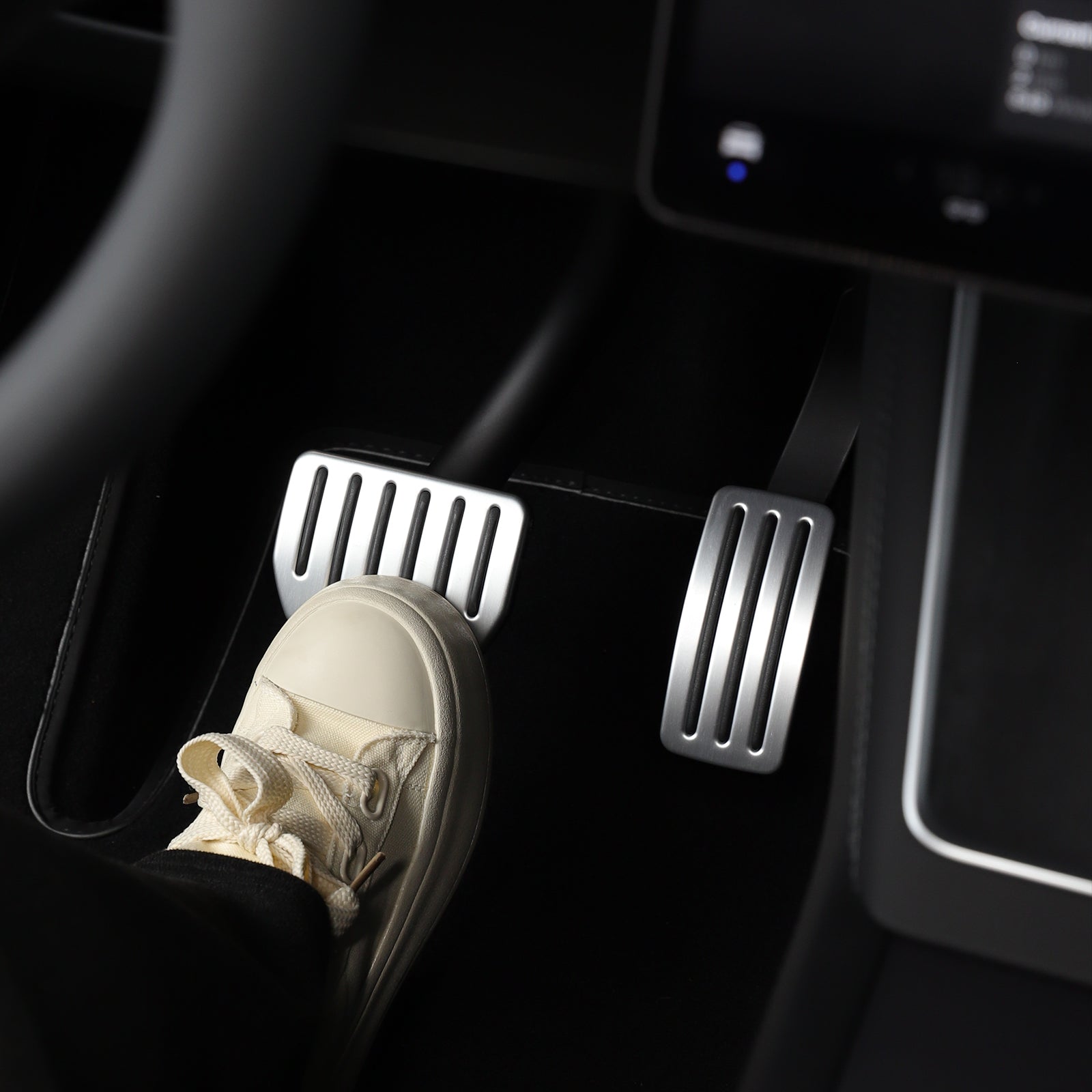 pedale tesla model 3 Aluminum Performance Foot Pedal (Self-flip Lock) for Model 3/Y | Model 3 2018-2023 | Model Y 2020-2025 | Model Y L